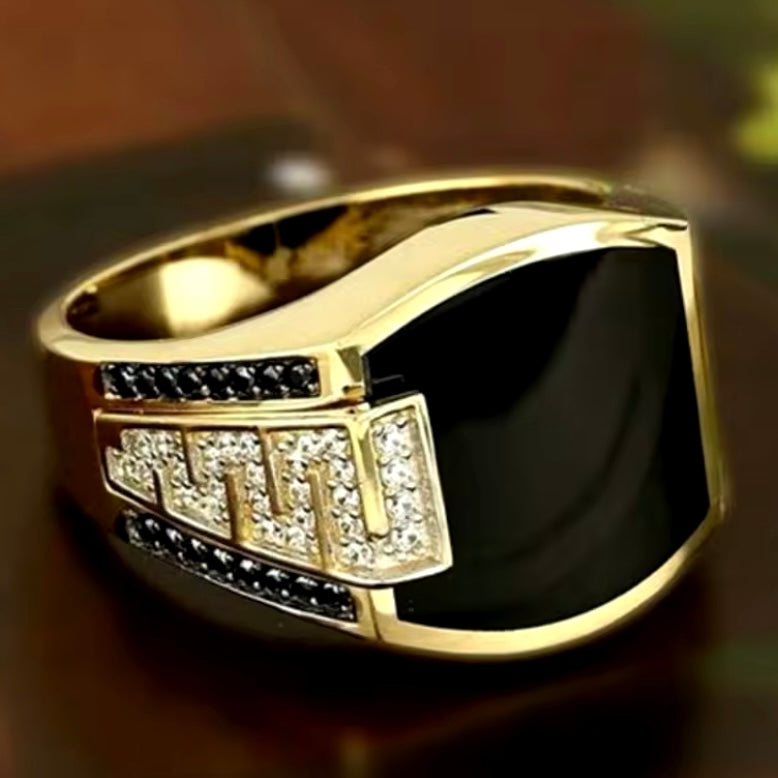 Stijlvolle zwart en metaal gouden herenring - Ideaal voor verlovingen, bruiloften en luxe modeaccessoires.