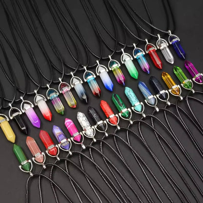 Set van 30 Modieuze Natuurlijke Kwarts Chakra Kristal Hangers – Gesneden Edelstenen voor Reiki en Healing