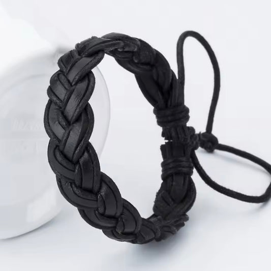 Populaire Handgemaakte Zwarte Gevlochten Armband – Verstelbaar (18-24 cm)